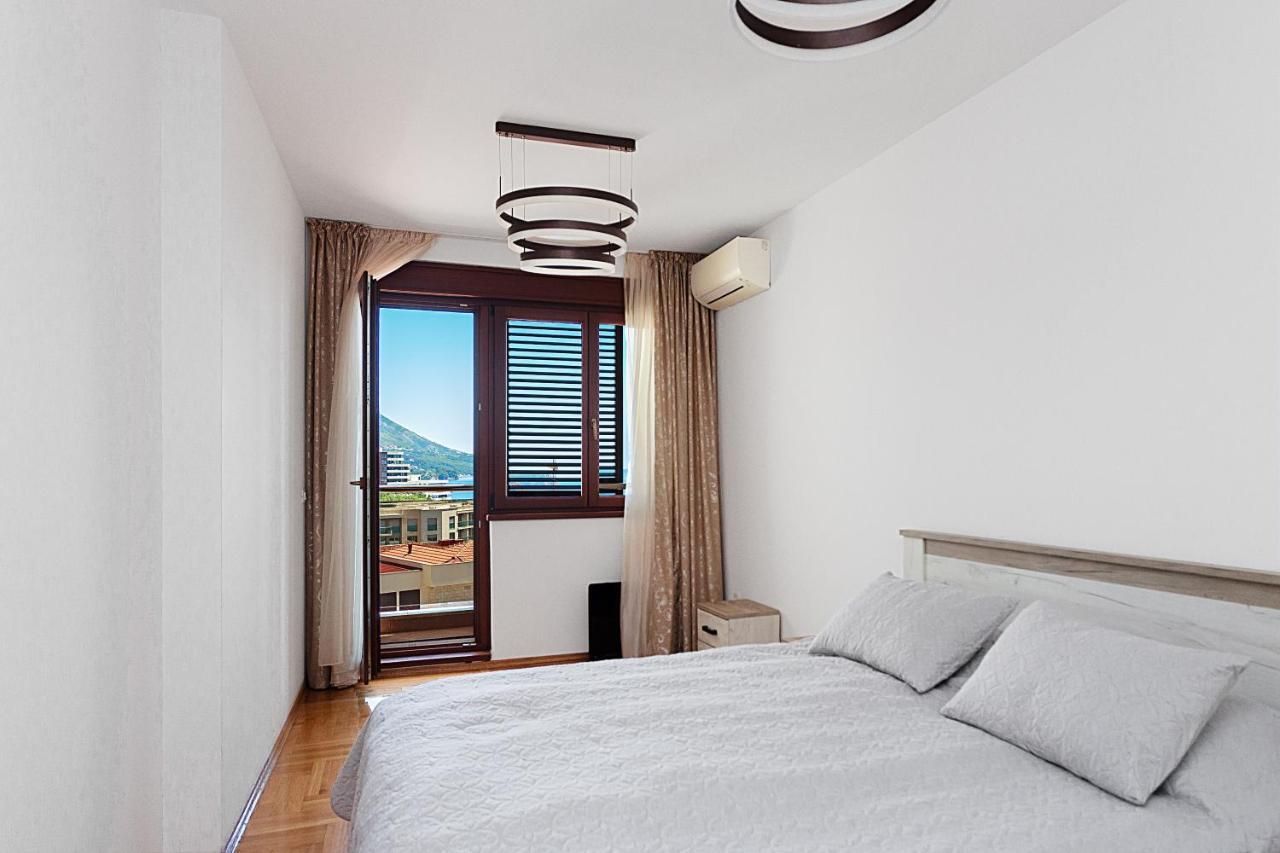 Three Bedroom Spacious Apartment Anatolia Будва Екстер'єр фото