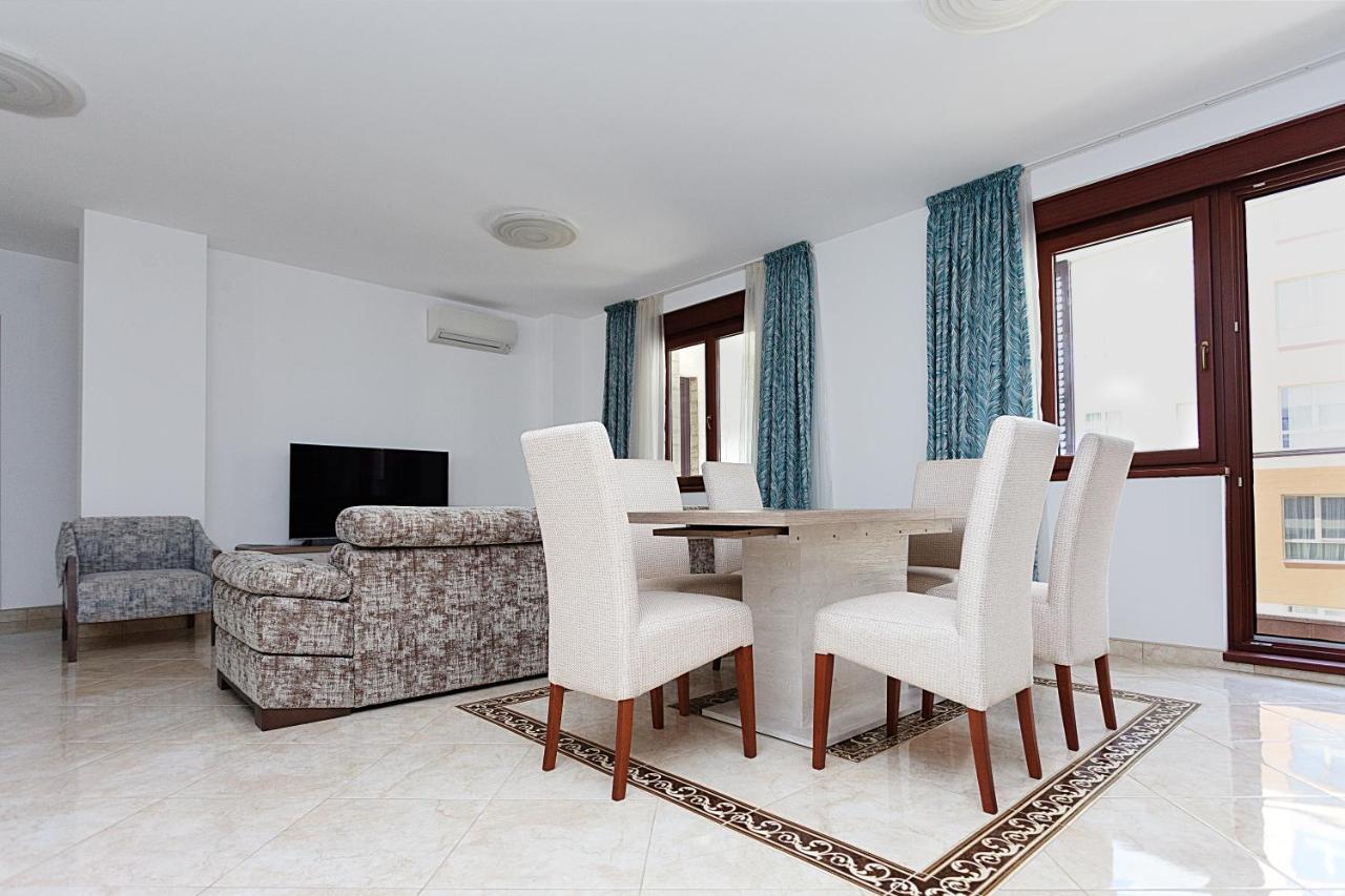 Three Bedroom Spacious Apartment Anatolia Будва Екстер'єр фото